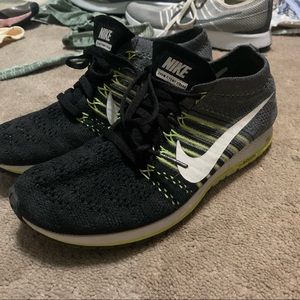 Nike zoom flyknit streak running shoes size 5.5